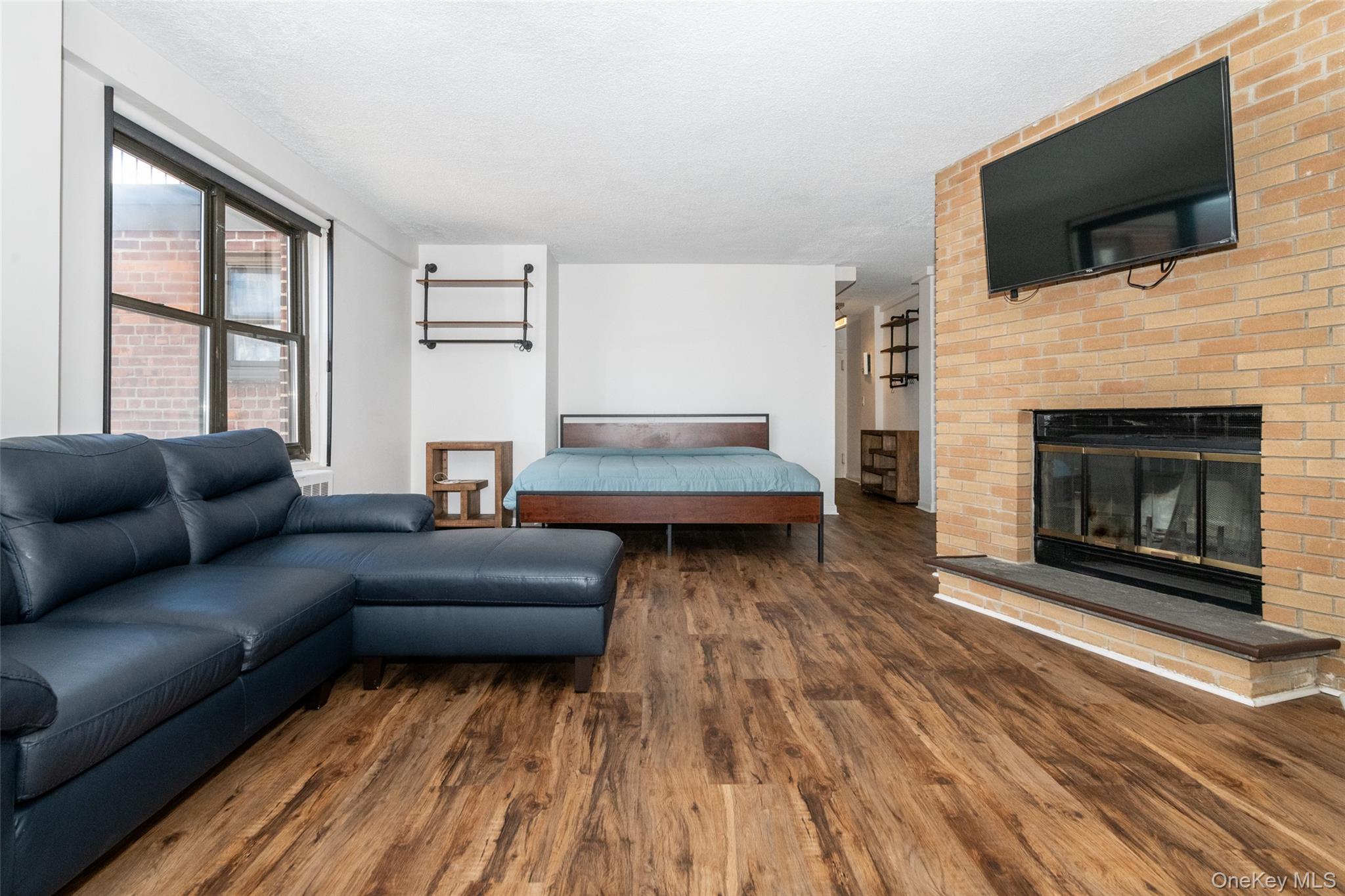 #8 photo, 161 Pearsall Drive, Mount Vernon , NY 10552