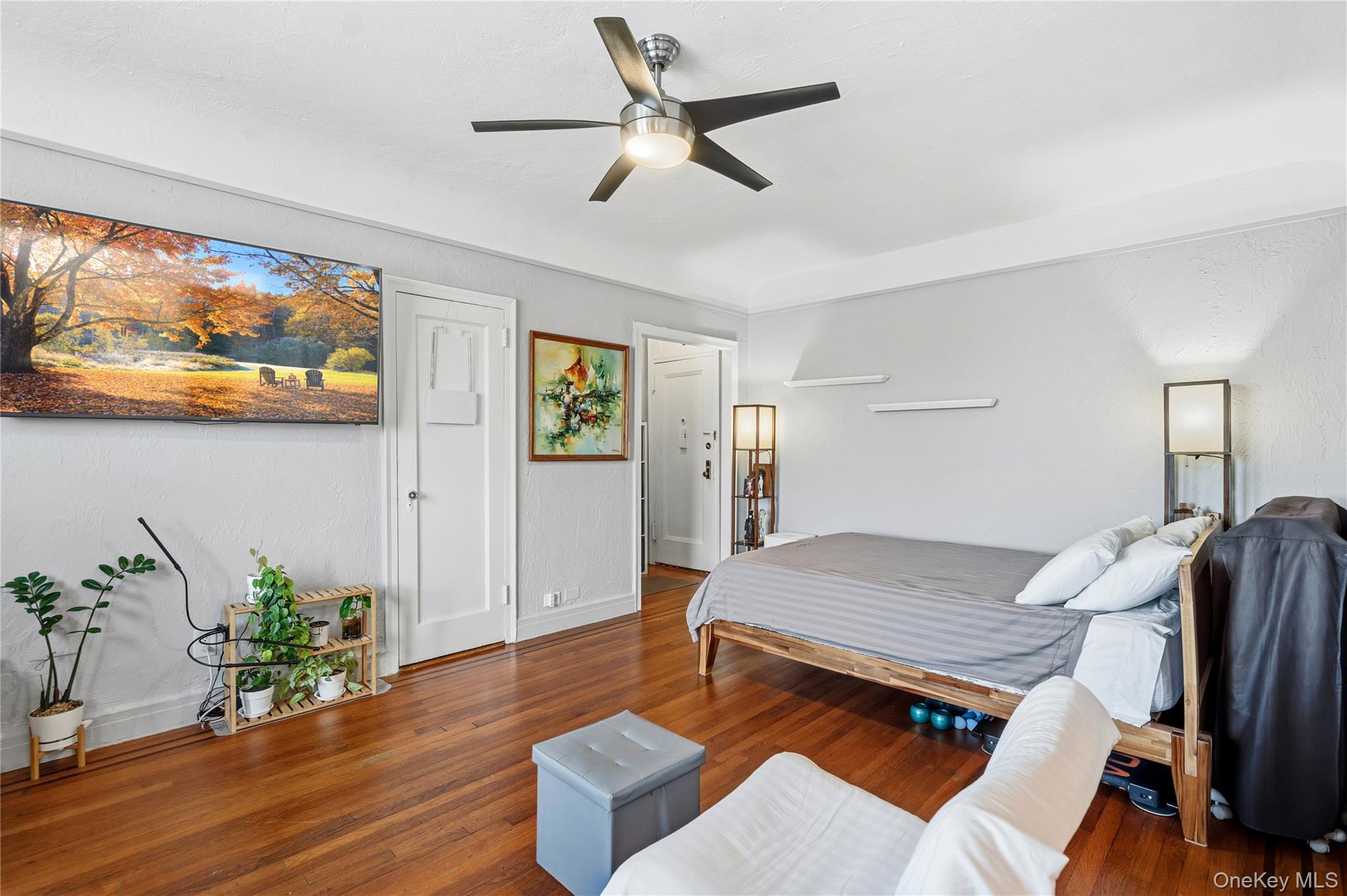 #13 photo, 141 Woodmere, Woodmere , NY 11598