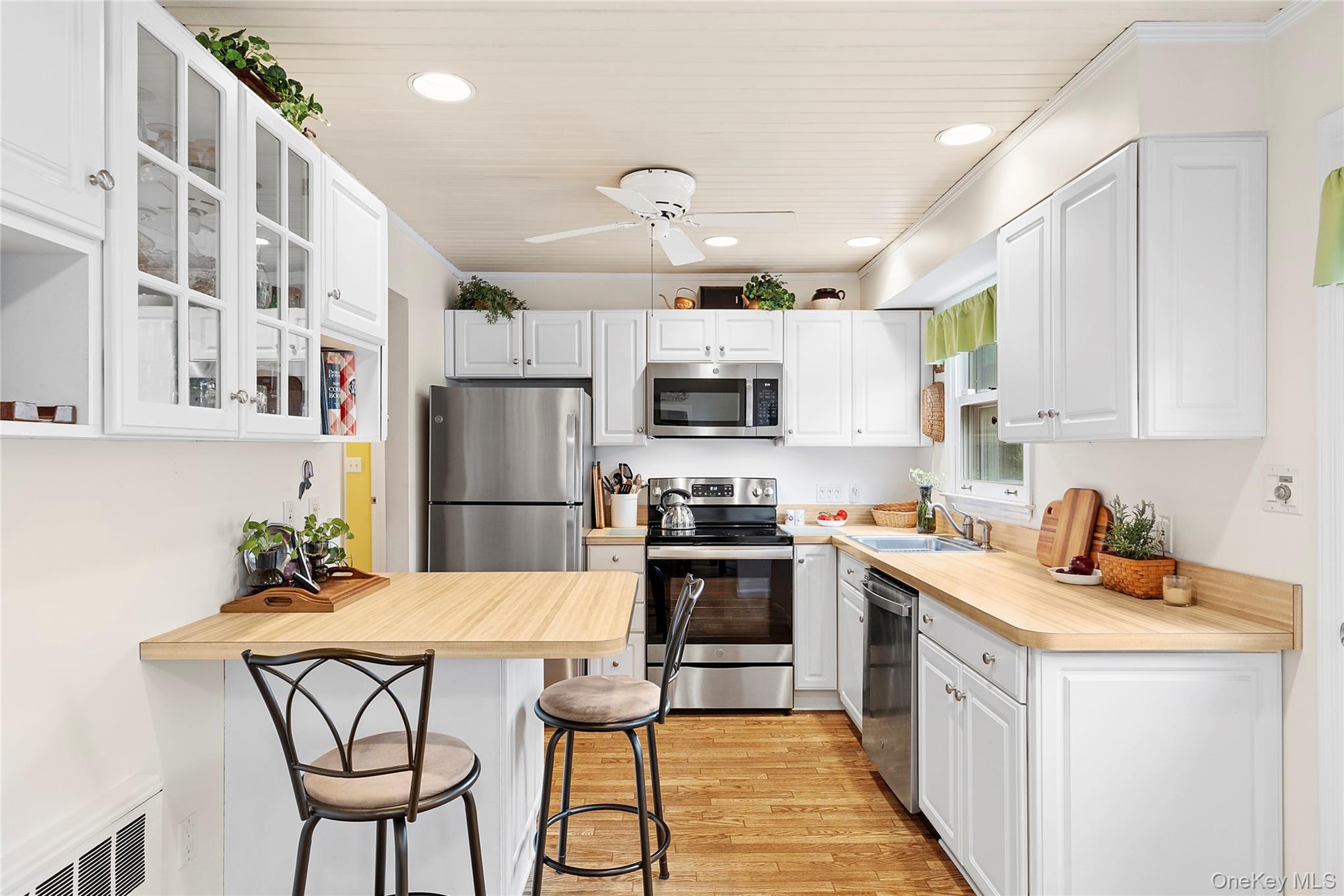 #8 photo, 222 Half Hollow Road, Deer Park , NY 11729