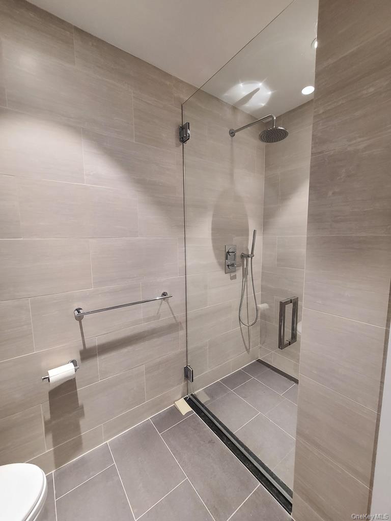 #7 photo, 133-27 39th Avenue, Flushing , NY 11354