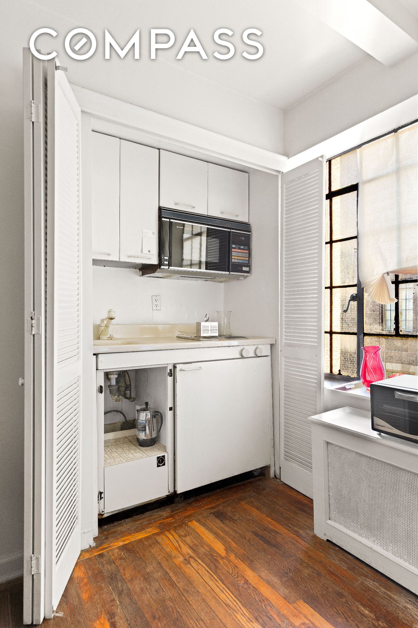 #5 photo, 45 Tudor City Place, Midtown East , NY 10017