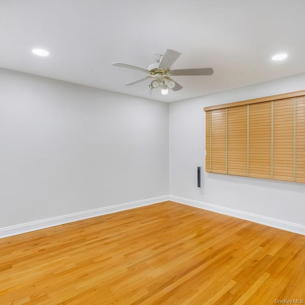 #12 photo, 252-15 72nd Avenue, Bellerose , NY 11426