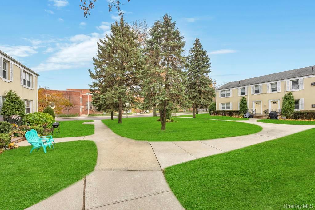 #3 photo, 252-15 72nd Avenue, Bellerose , NY 11426