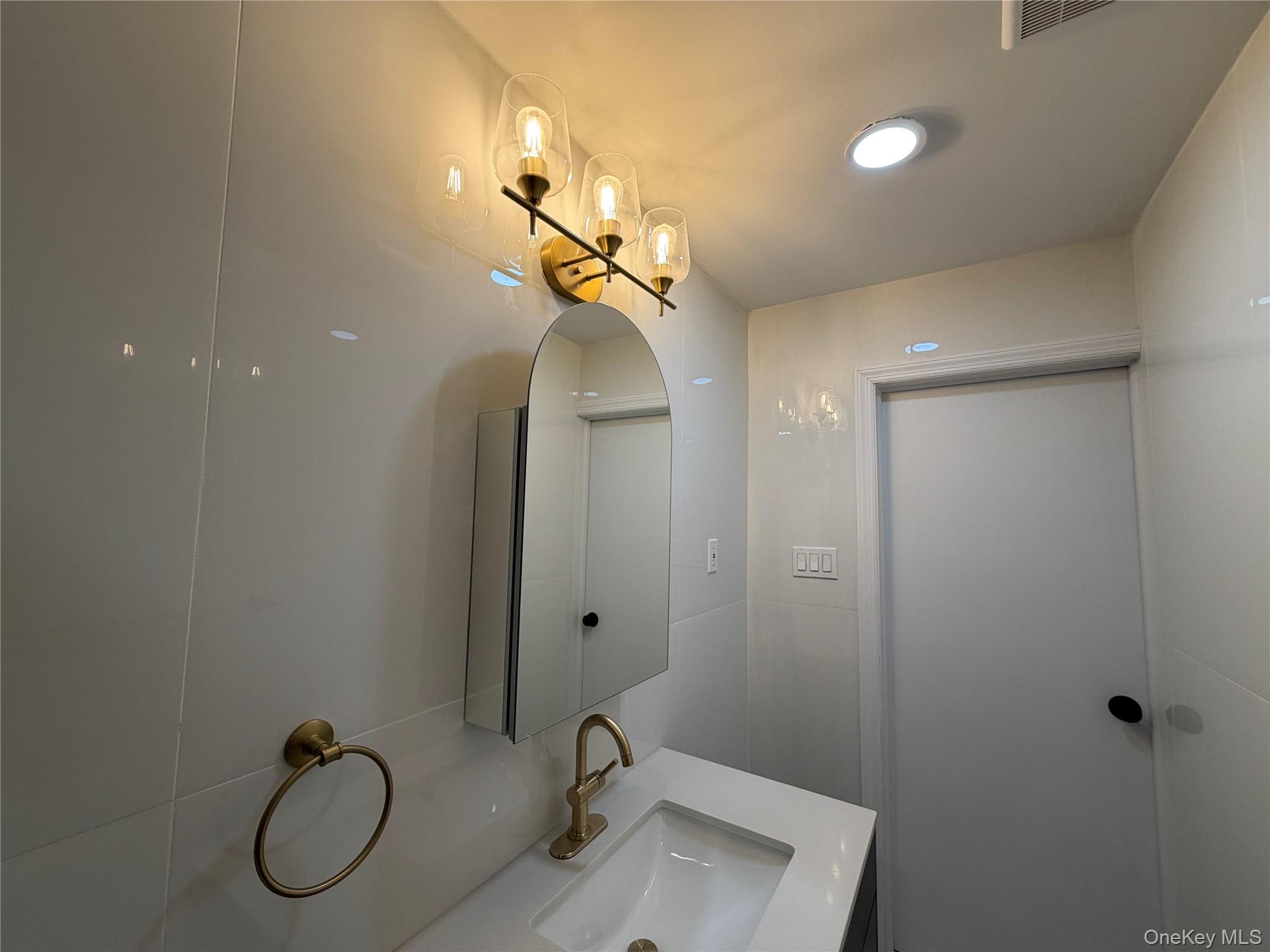 #20 photo, Franklin Square, Franklin Square , NY 11010