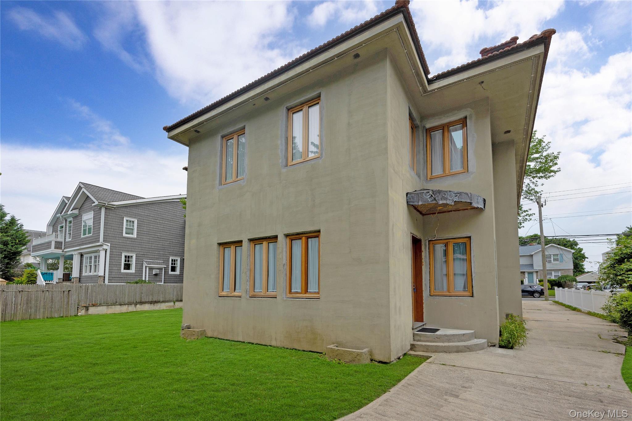 #1 photo, 181 Walnut Street, Lynbrook , NY 11563