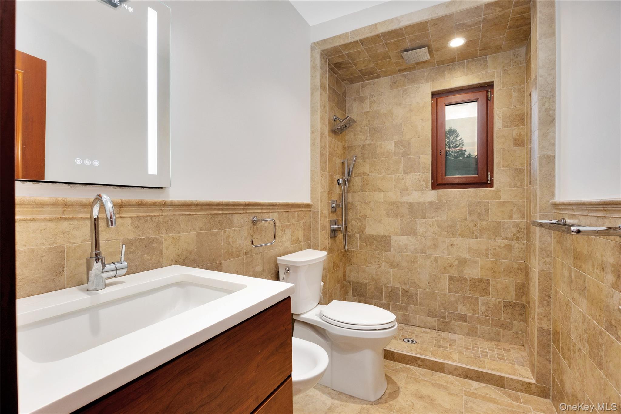 #16 photo, 181 Walnut Street, Lynbrook , NY 11563