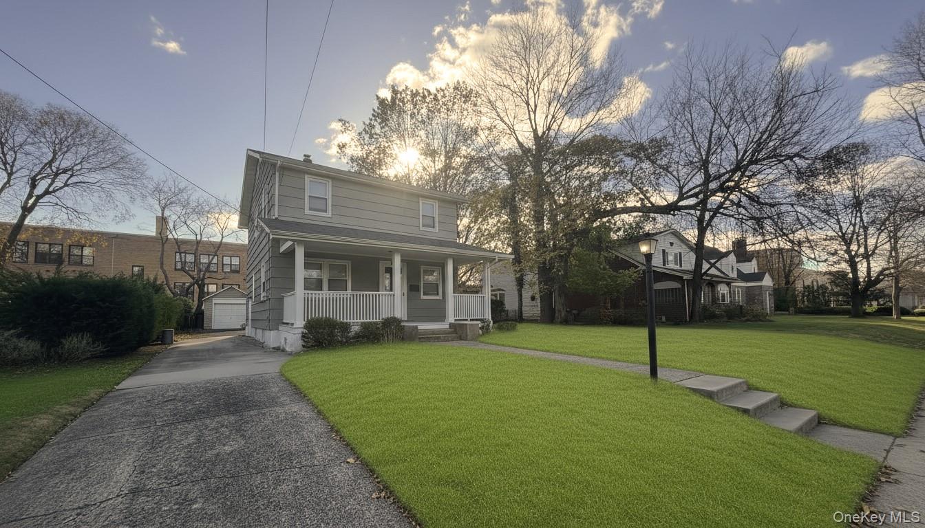 #3 photo, 20 Fairmount Boulevard, Garden City , NY 11530