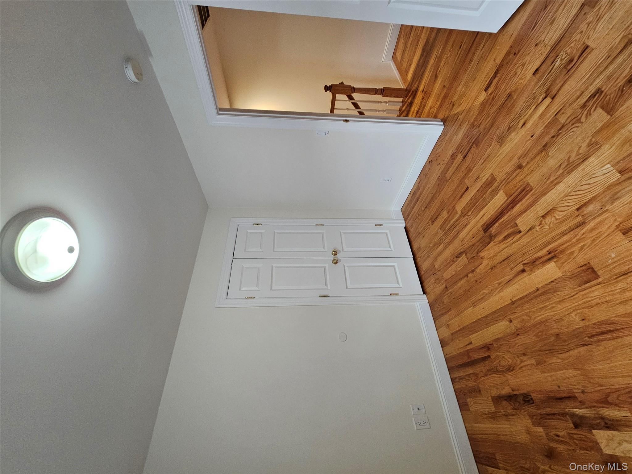 #11 photo, 11A 16th Street, Jericho , NY 11801