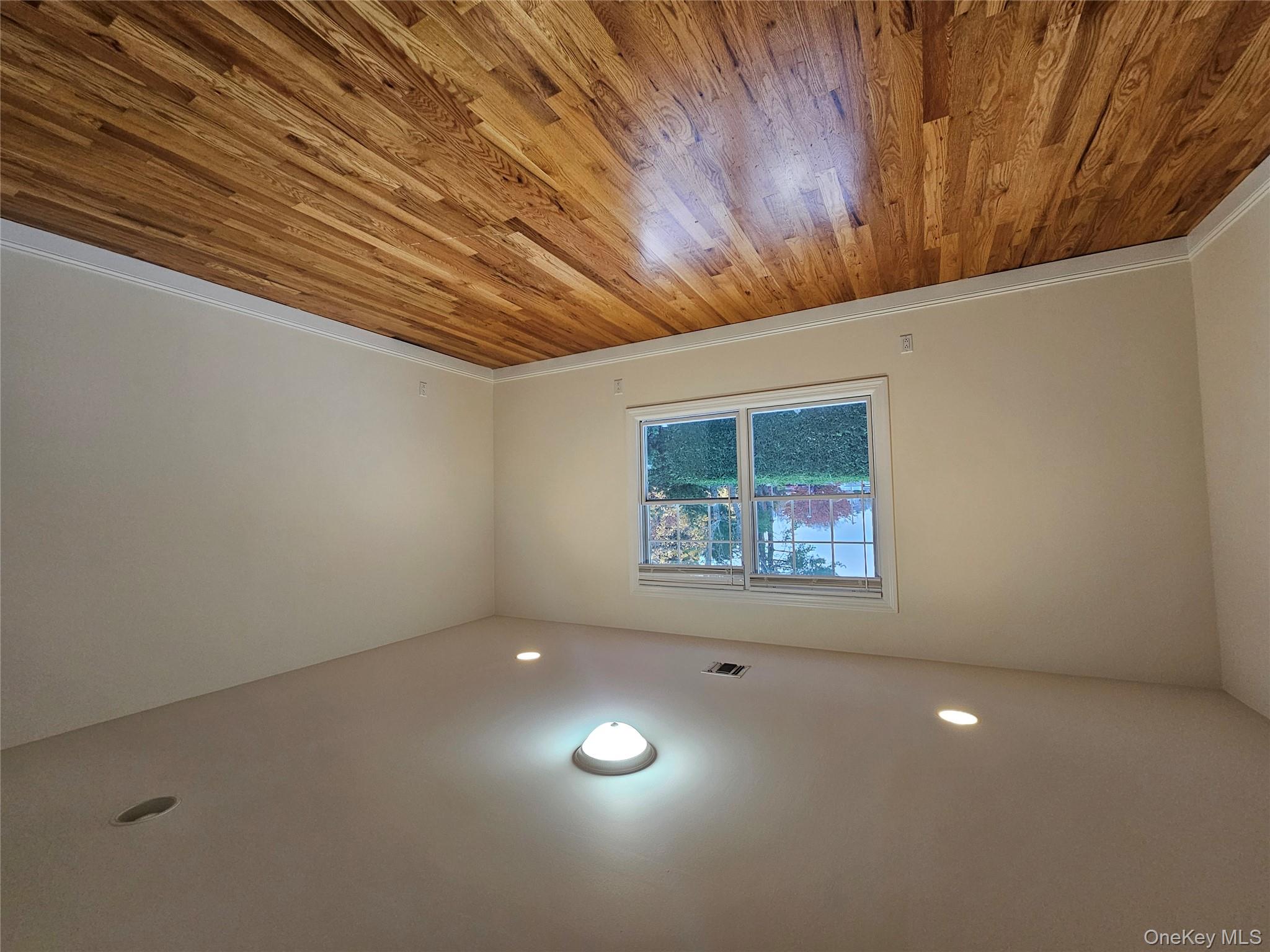 #6 photo, 11A 16th Street, Jericho , NY 11801