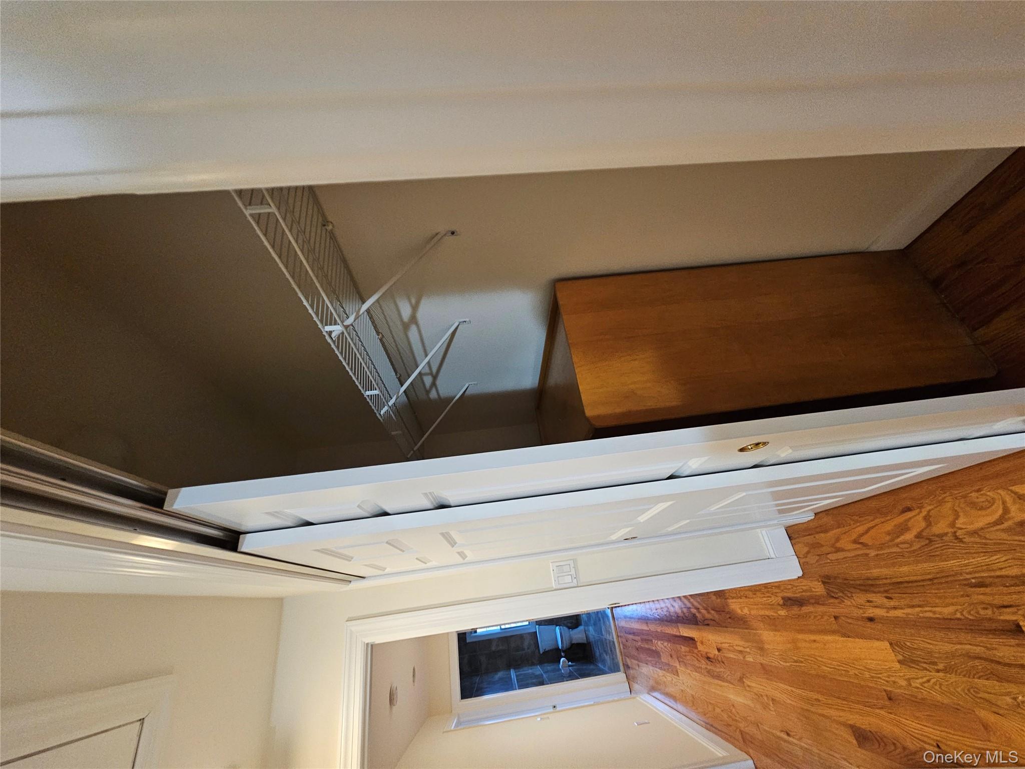 #9 photo, 11A 16th Street, Jericho , NY 11801