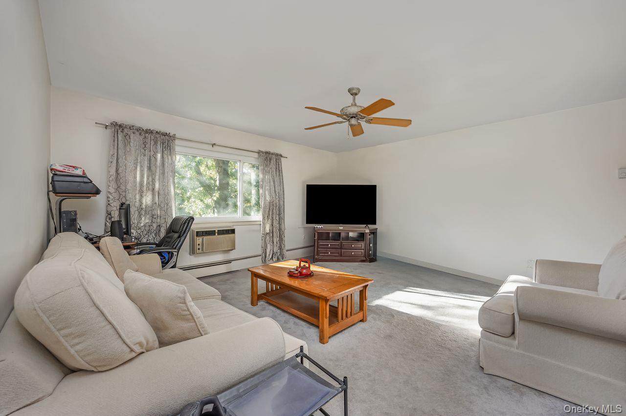 #5 photo, 56 Richmond Boulevard, Ronkonkoma , NY 11779