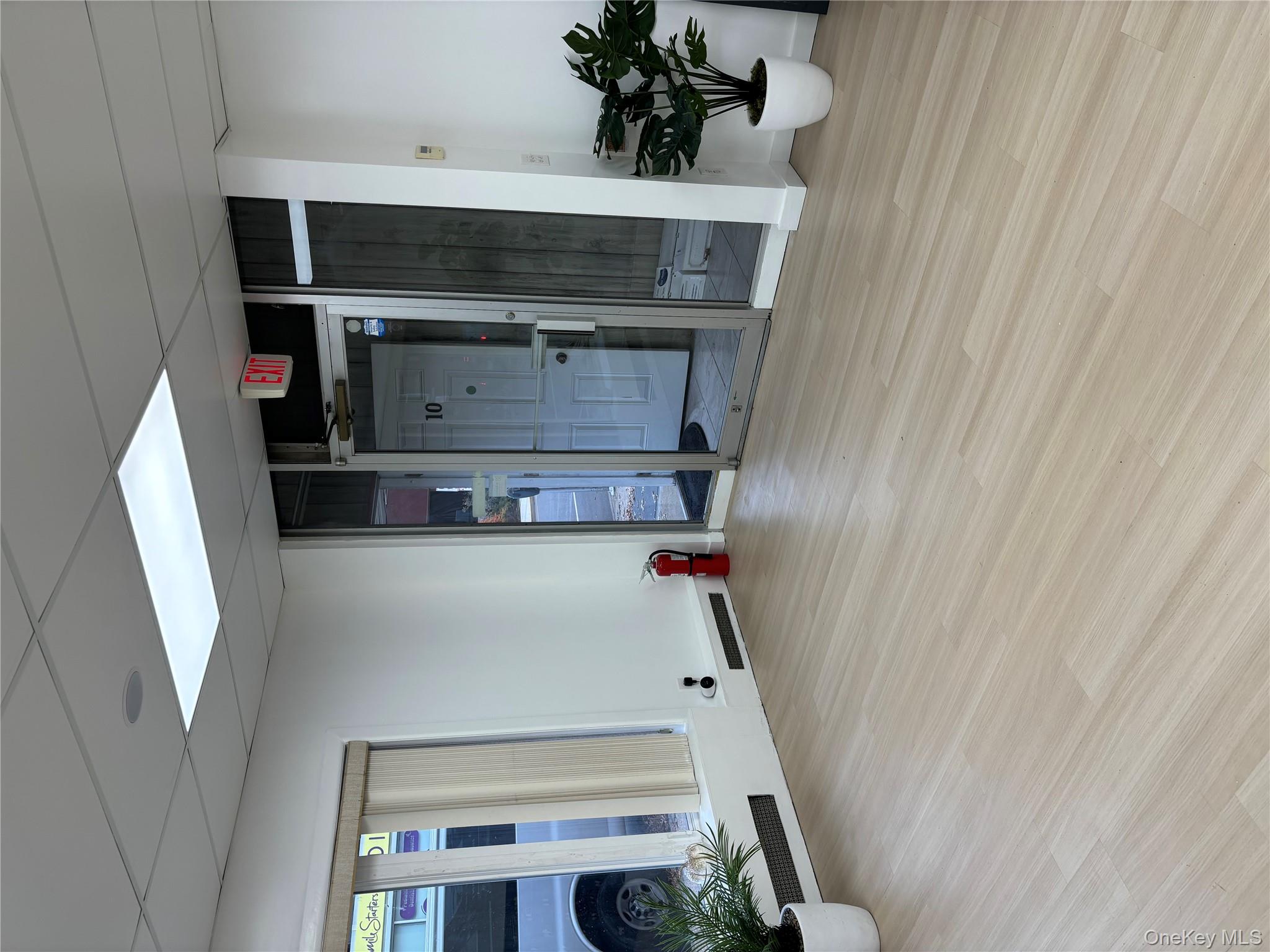 #3 photo, 10 Verbena Avenue, Floral Park , NY 11001