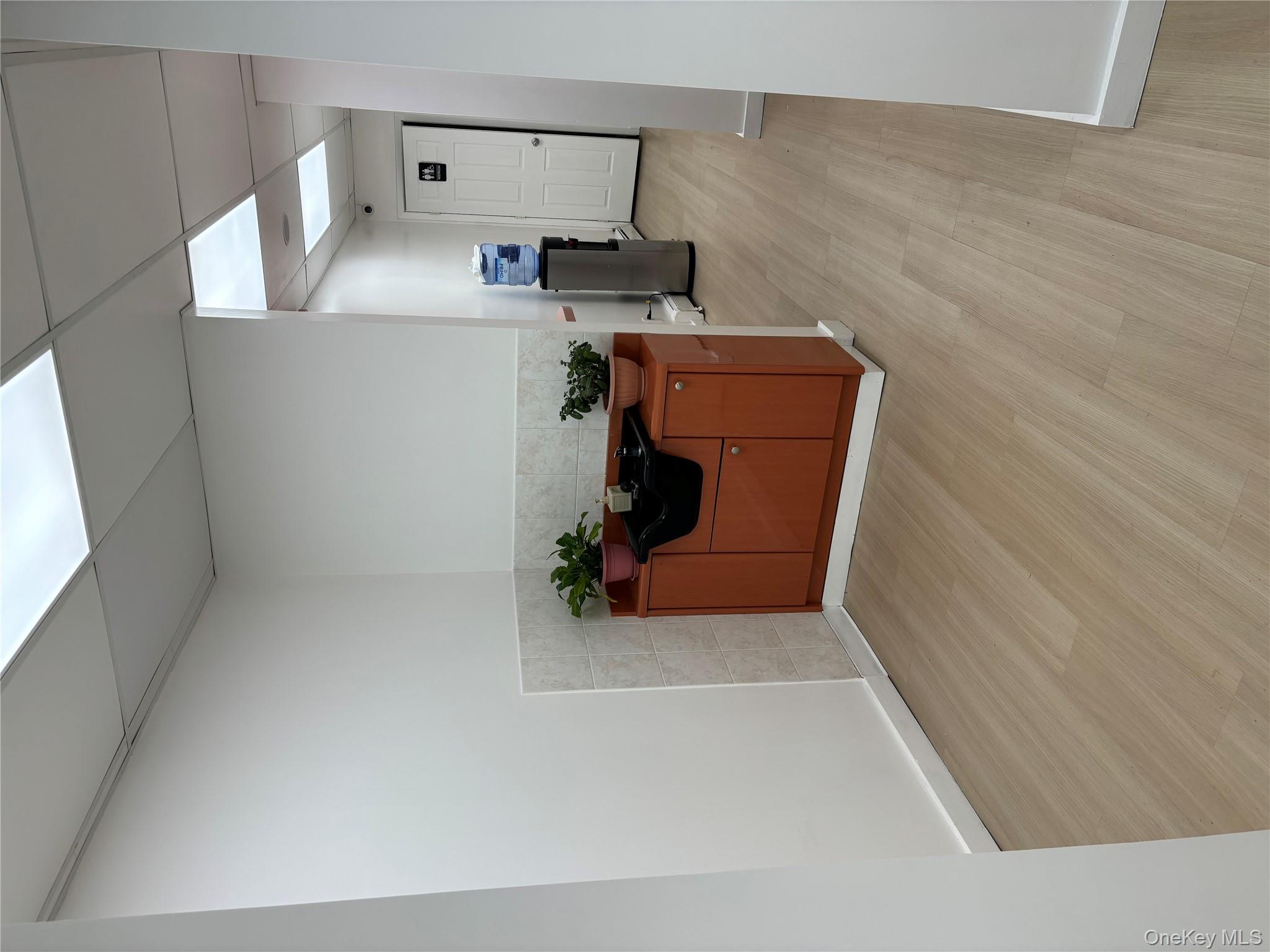 #6 photo, 10 Verbena Avenue, Floral Park , NY 11001