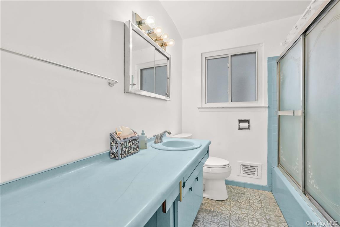 #18 photo, 11530 Inwood Street, Jamaica , NY 11436