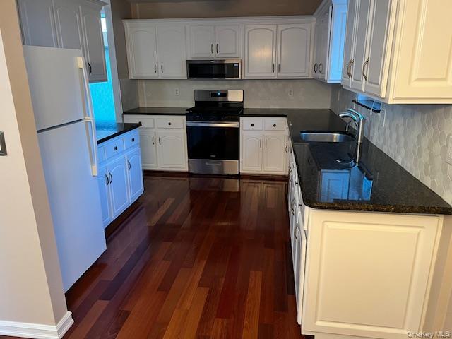 #4 photo, 45 Indian Trace, Kings Park , NY 11754