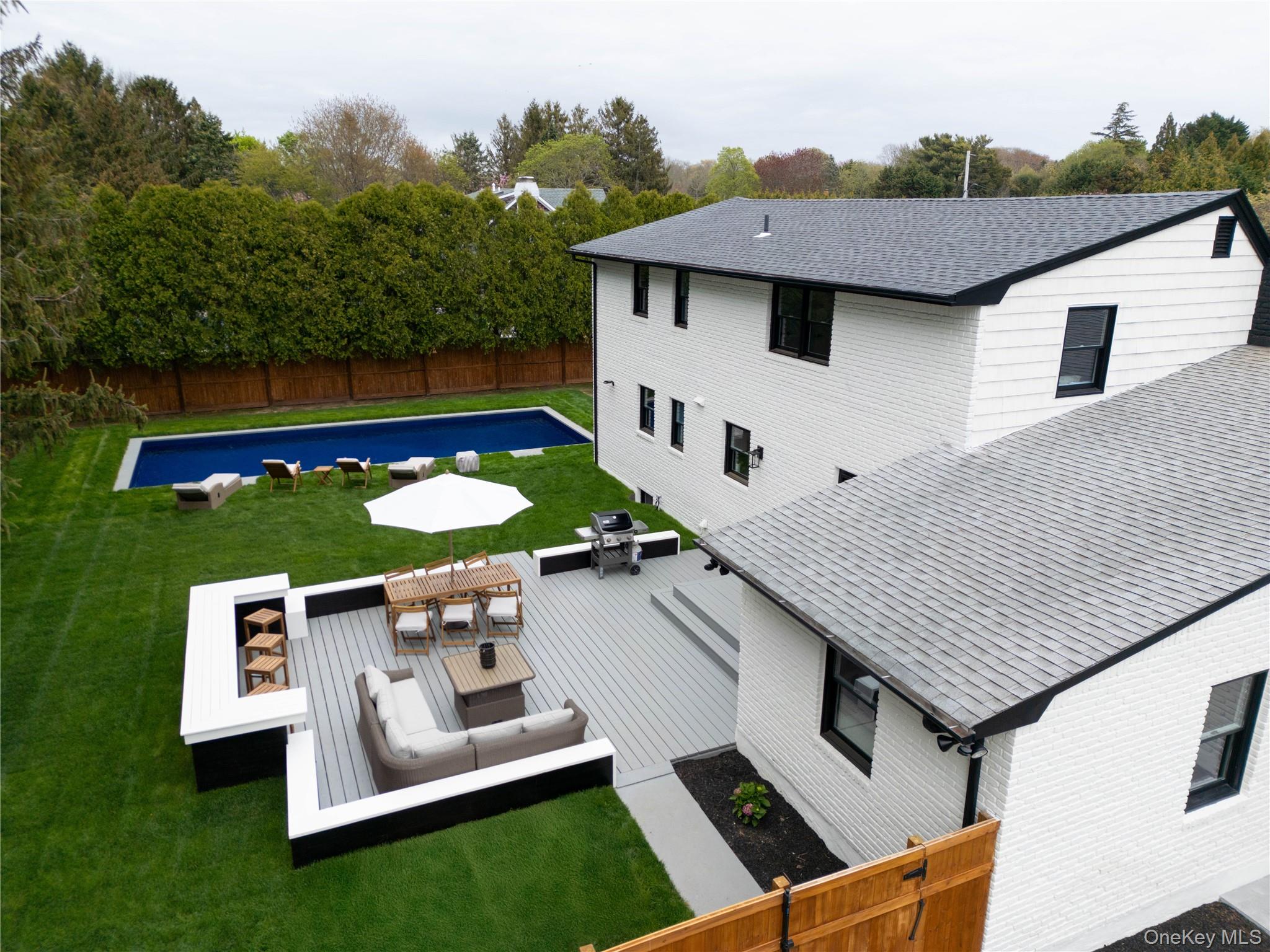 #3 photo, 17 Underhill Drive, Southampton , NY 11968