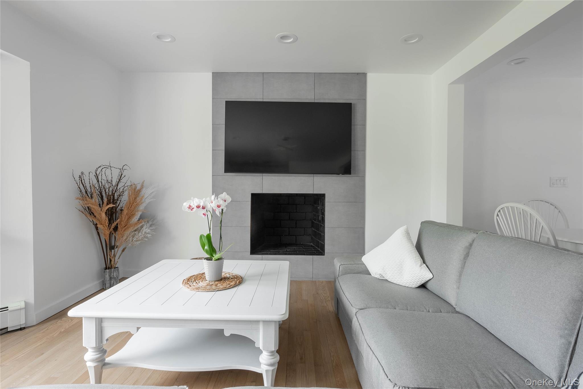 #9 photo, 17 Underhill Drive, Southampton , NY 11968