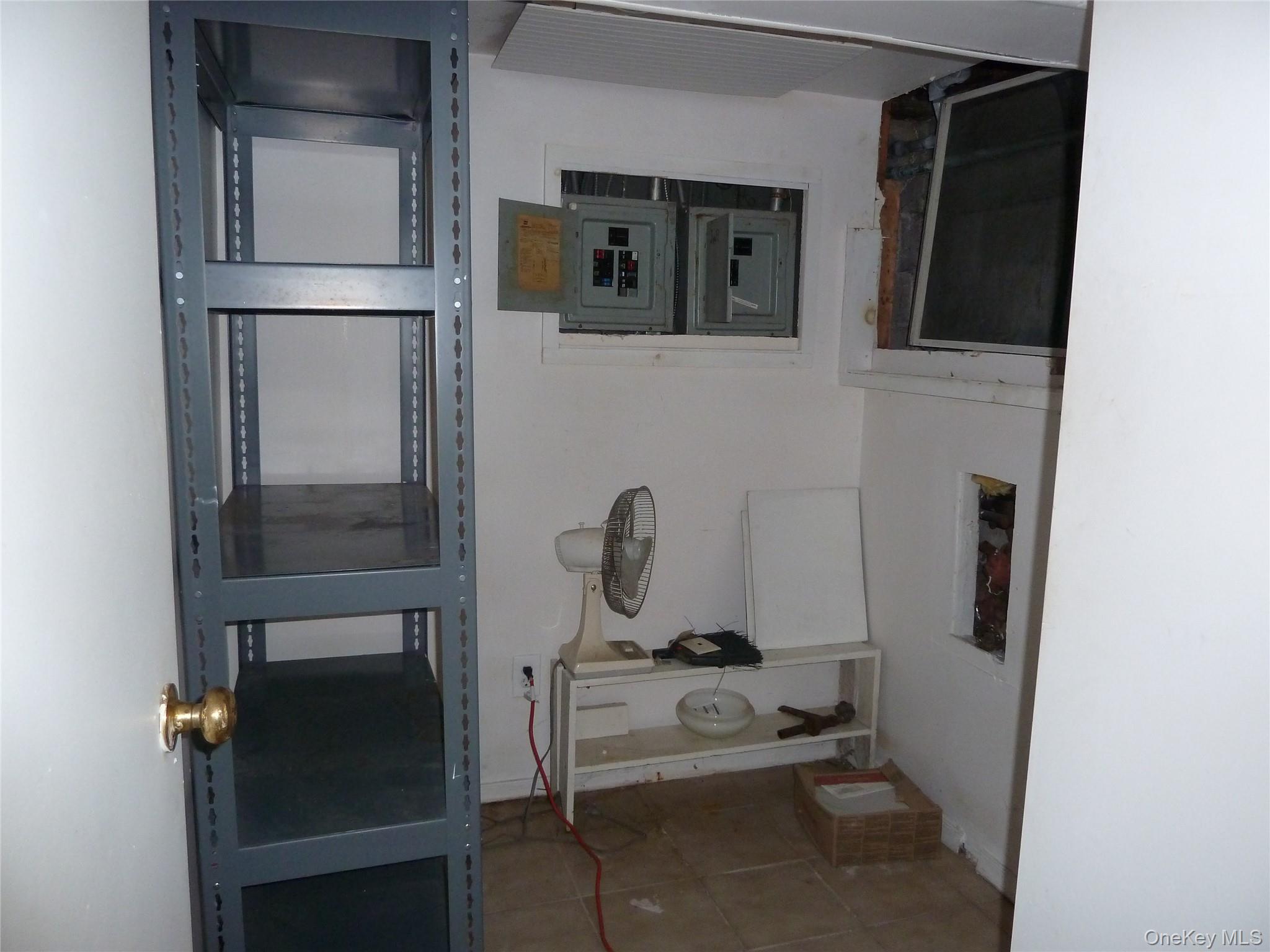 #11 photo, 2515 Far Rockaway Boulevard, Far Rockaway , NY 11691