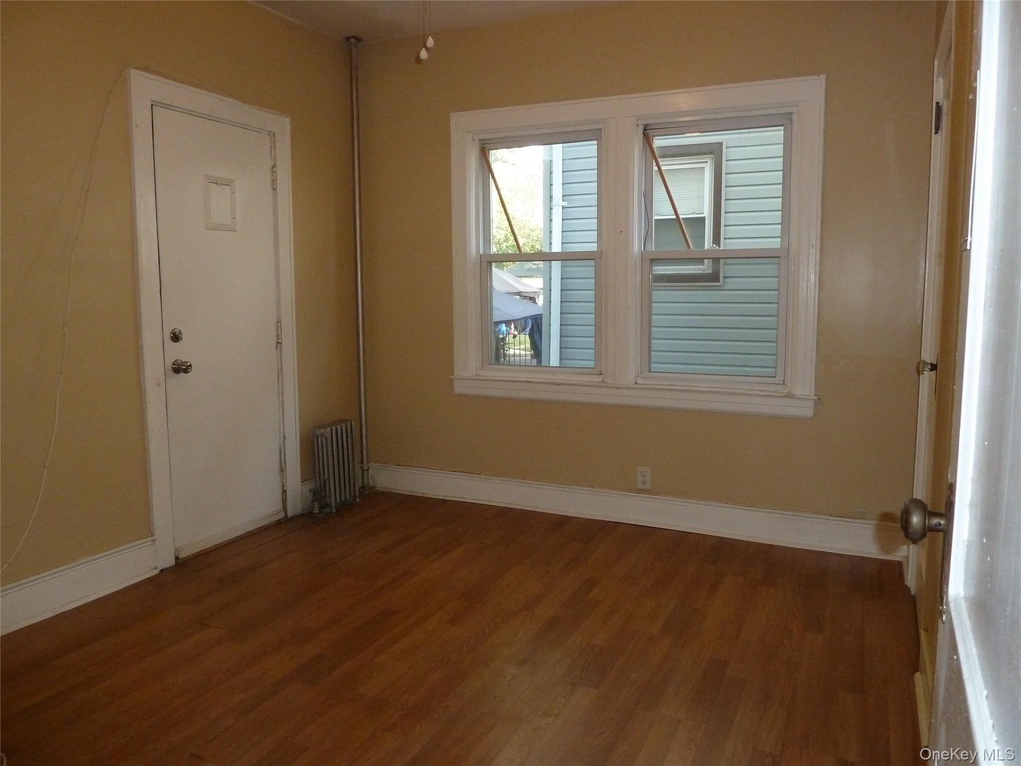 #7 photo, 2515 Far Rockaway Boulevard, Far Rockaway , NY 11691