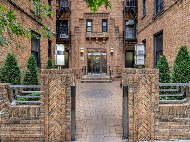 #12 photo, 1151 Brighton Beach Ave, #6M, Brighton Beach , NY 11235