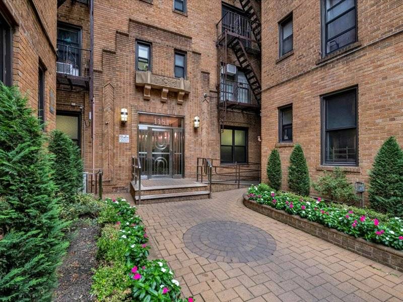 #13 photo, 1151 Brighton Beach Ave, #6M, Brighton Beach , NY 11235