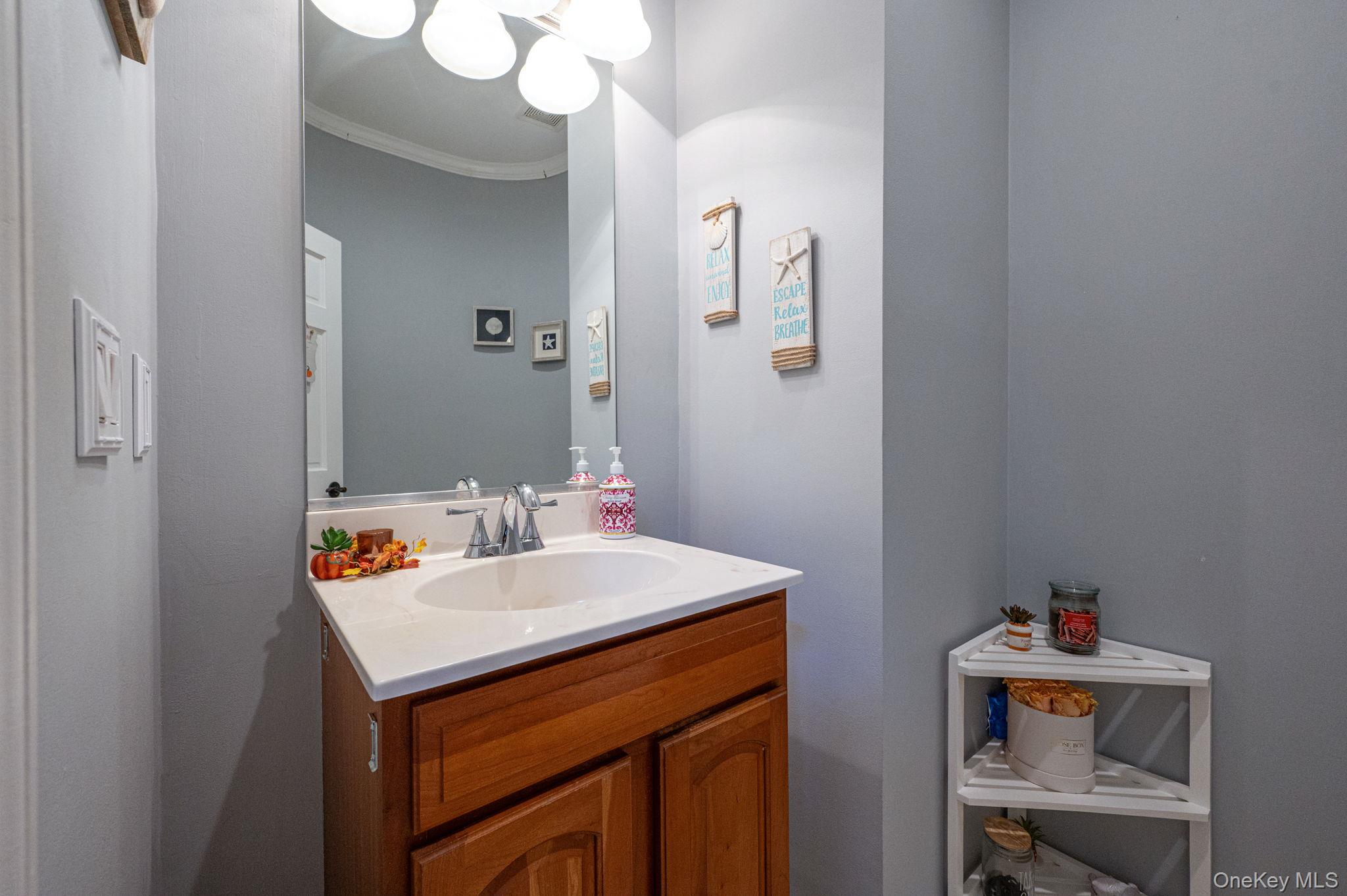 #16 photo, 76 Blueberry Ridge Drive, サフォーク郡 Holtsville , NY 11742