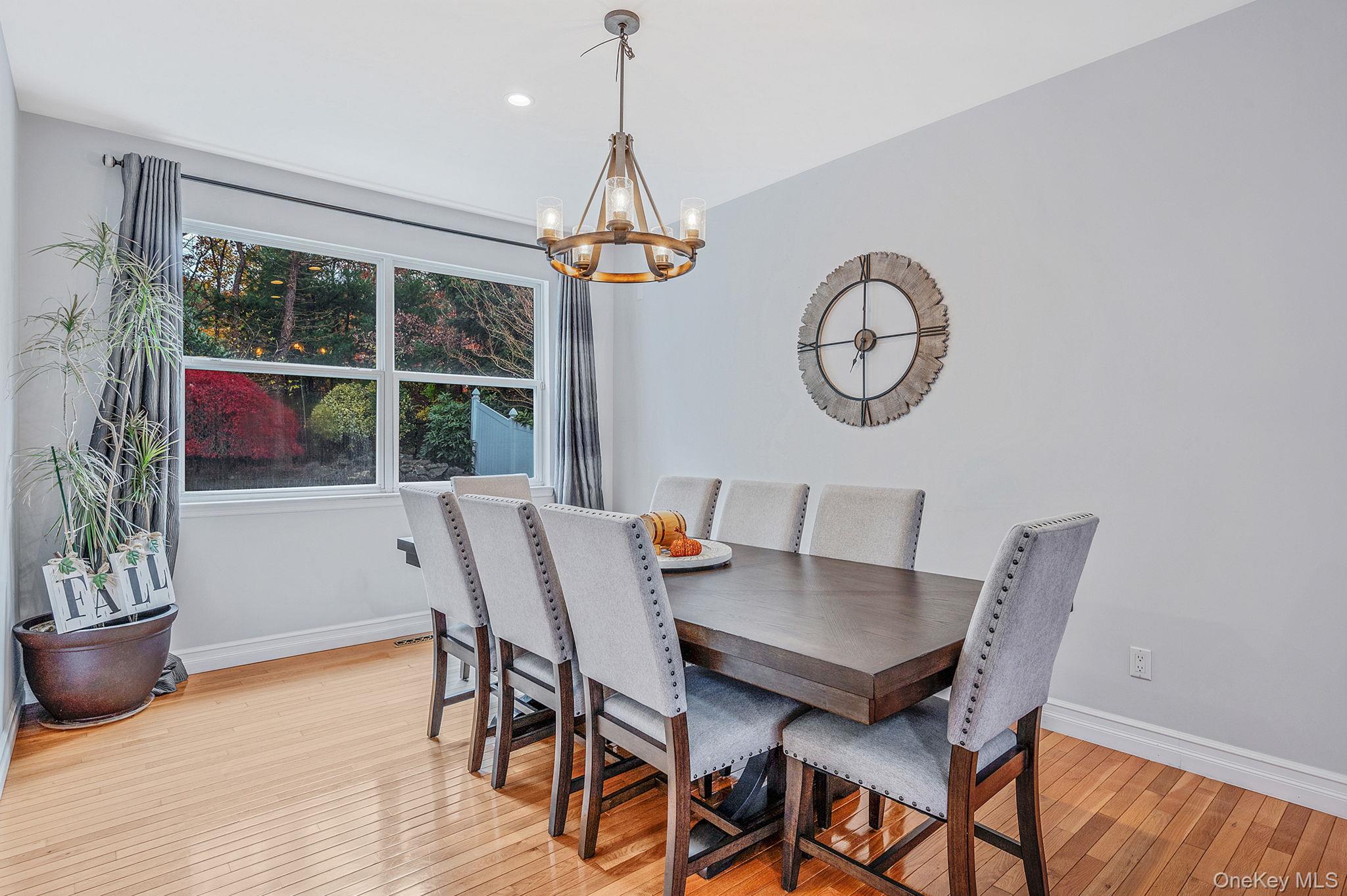 #8 photo, 76 Blueberry Ridge Drive, サフォーク郡 Holtsville , NY 11742