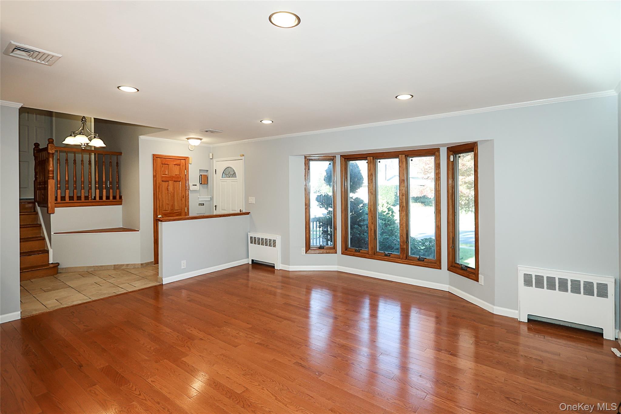 #11 photo, 91 Birchwood Park Drive, Syosset , NY 11791