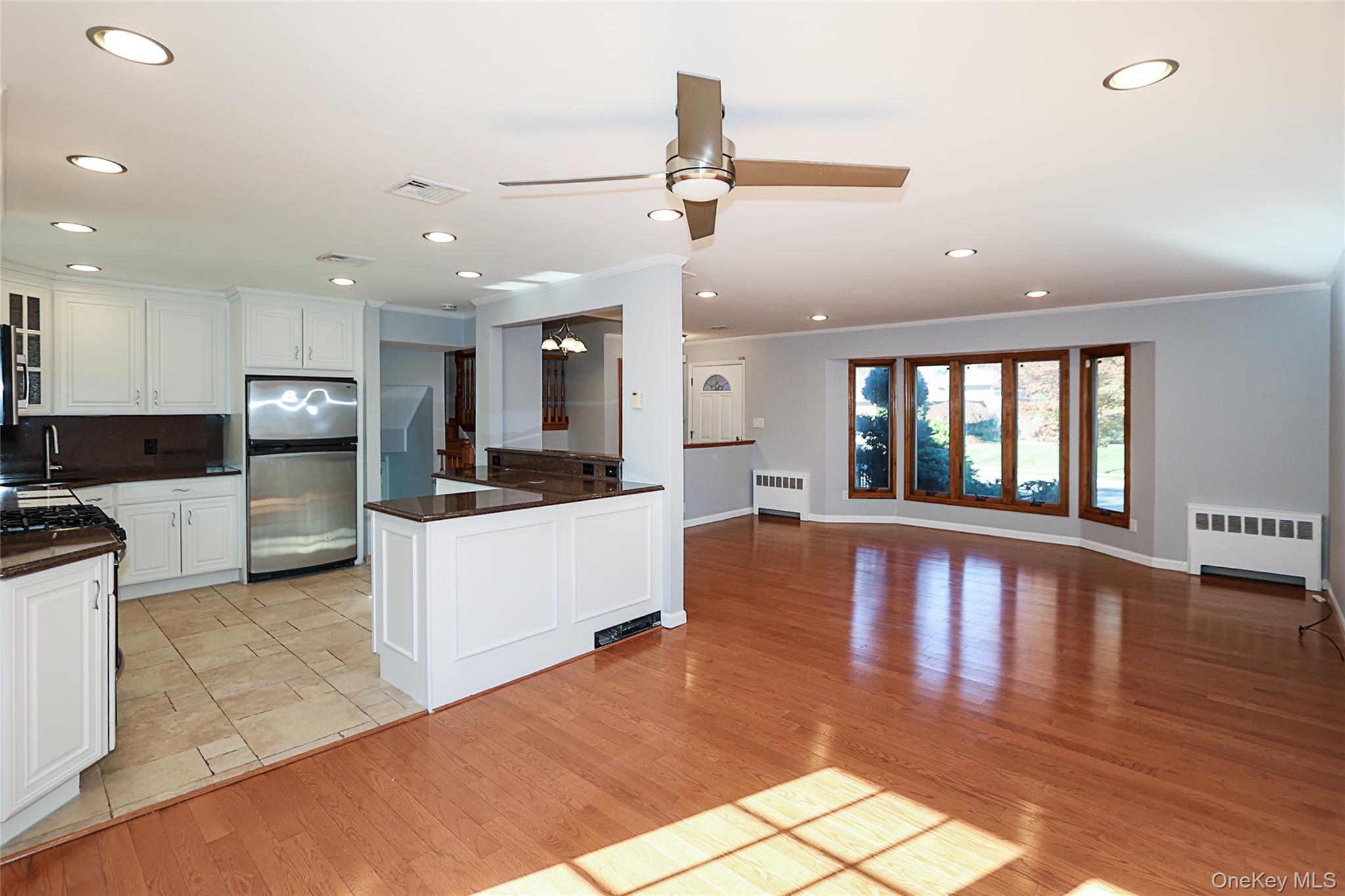 #15 photo, 91 Birchwood Park Drive, Syosset , NY 11791