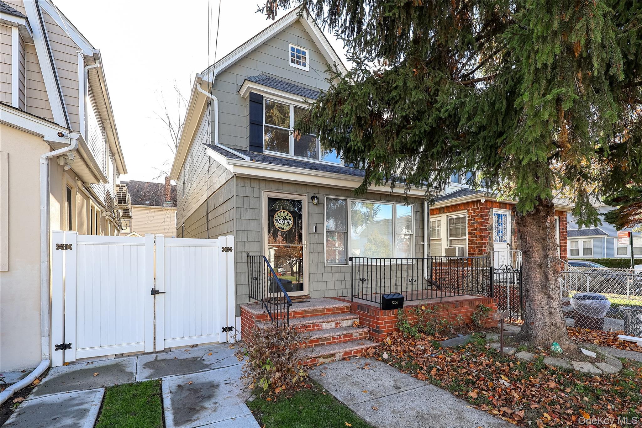 #1 photo, 72-04 Manse Street, Forest Hills , NY 11375