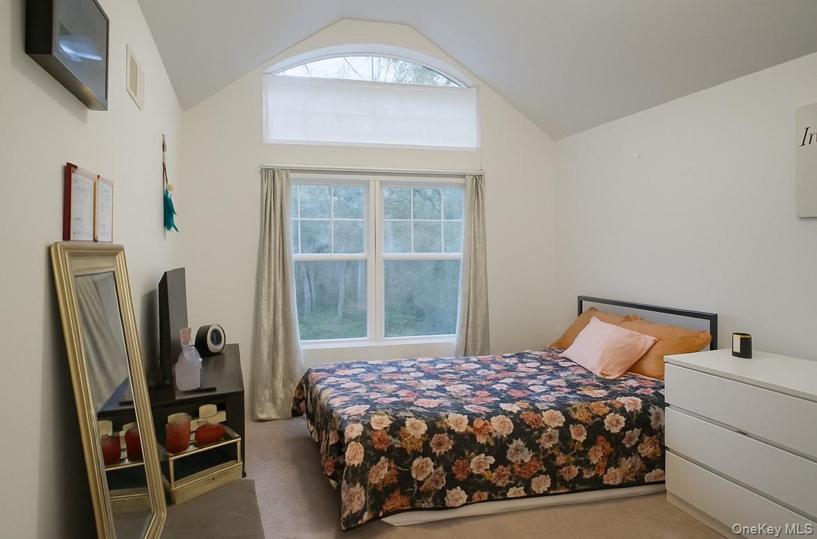 #13 photo, 2 Winfield Davis Drive, Coram , NY 11727