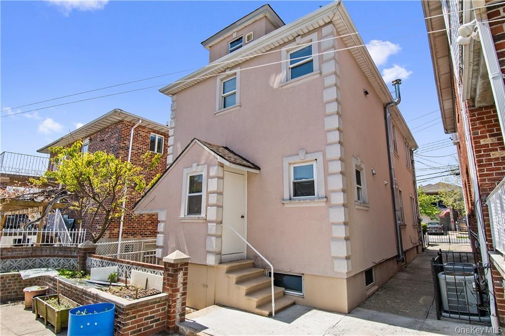 #19 photo, 1616 Library Avenue, Bronx , NY 10465