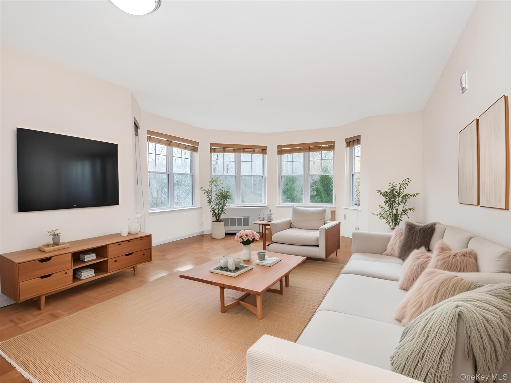 #3 photo, 314 Sutton Drive, Mount Kisco , NY 10549