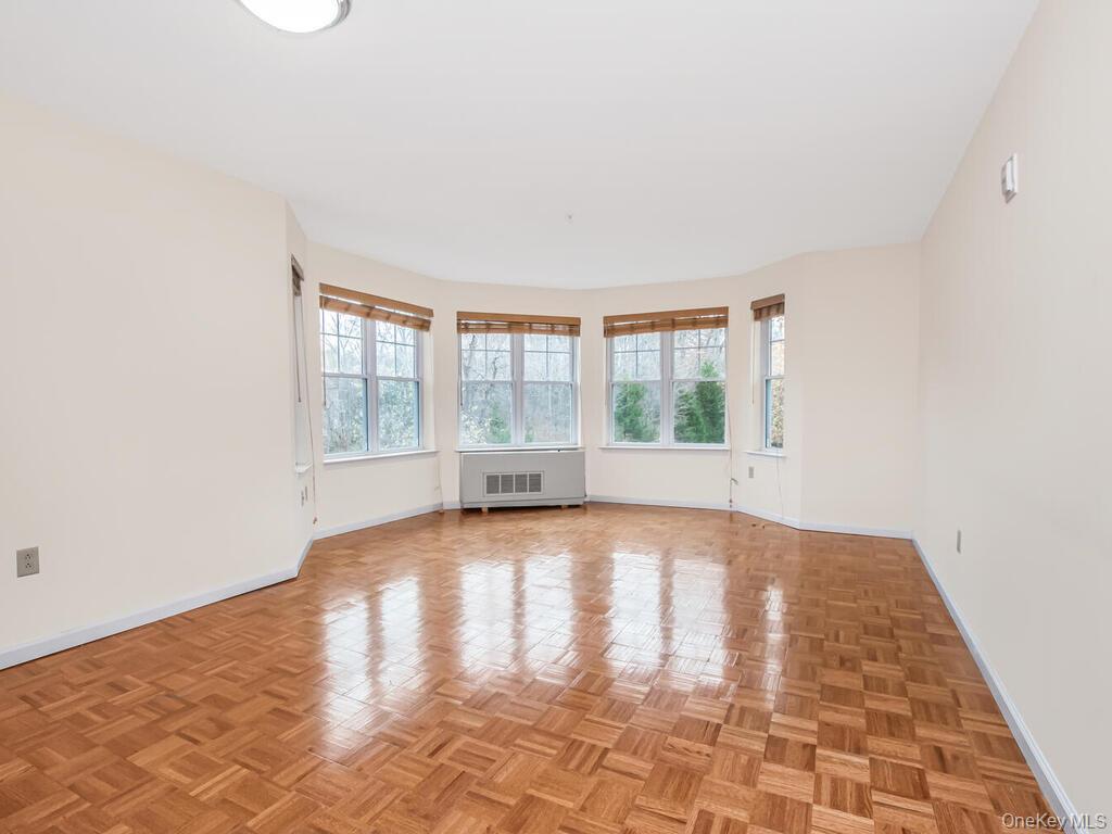 #4 photo, 314 Sutton Drive, Mount Kisco , NY 10549