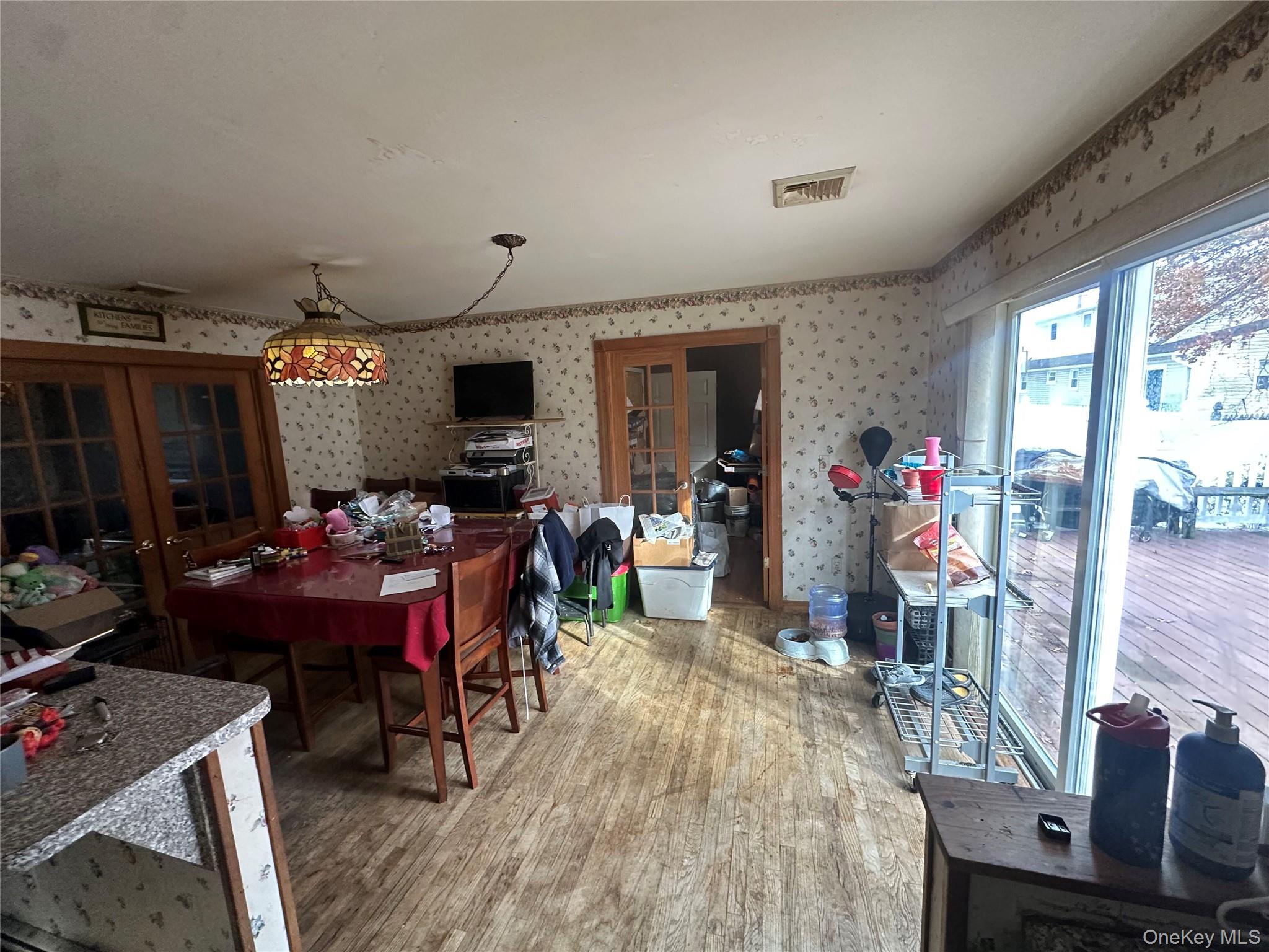 #3 photo, 186 Islip Boulevard, Islip Terrace , NY 11752