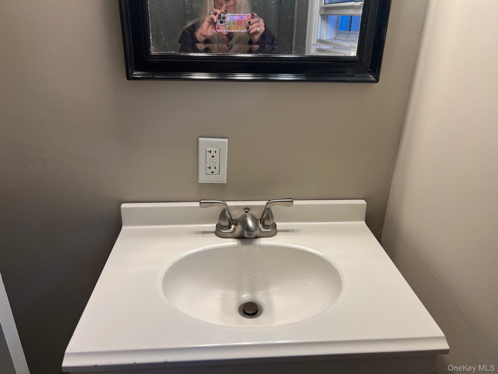 #9 photo, 19 Maple Avenue, Stony Brook , NY 11790