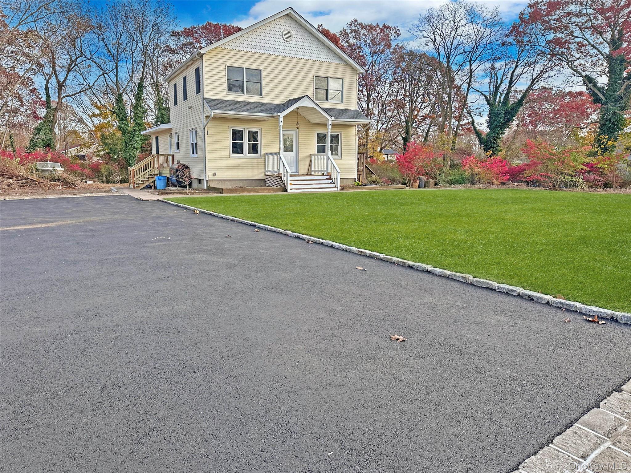 #16 photo, 143 Walter Avenue, Hauppauge , NY 11788