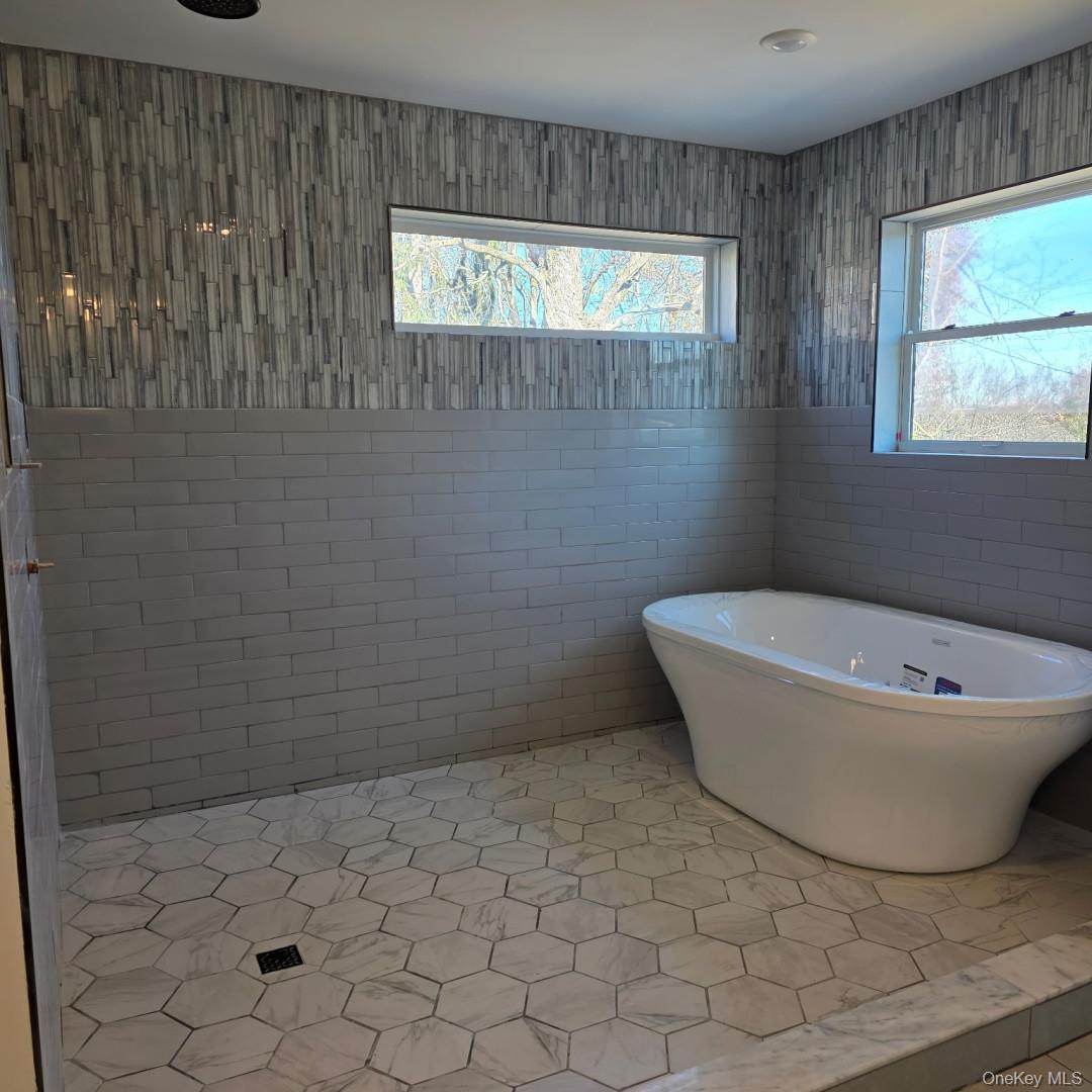 #4 photo, 42 Sands Avenue, Milton , NY 12547