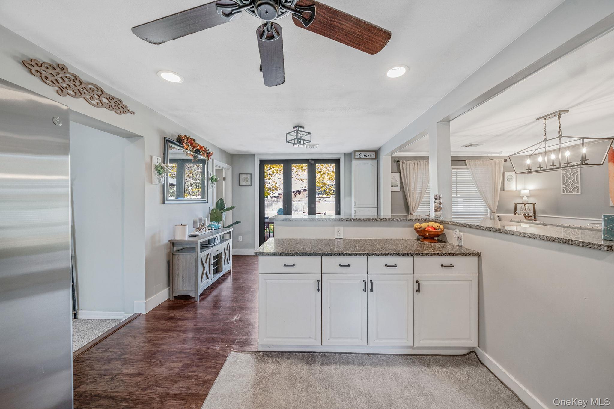 #11 photo, 3 Vee Jay Drive, Shoreham , NY 11786