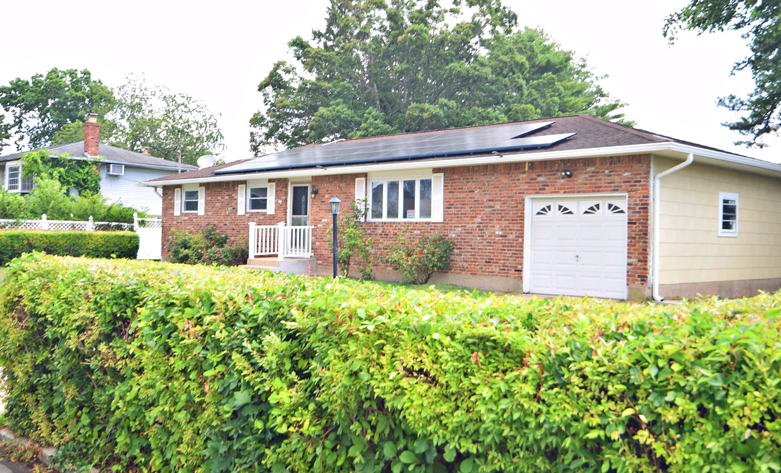 #1 photo, 147 Maida Ave, サフォーク郡 Deer Park , NY 11729