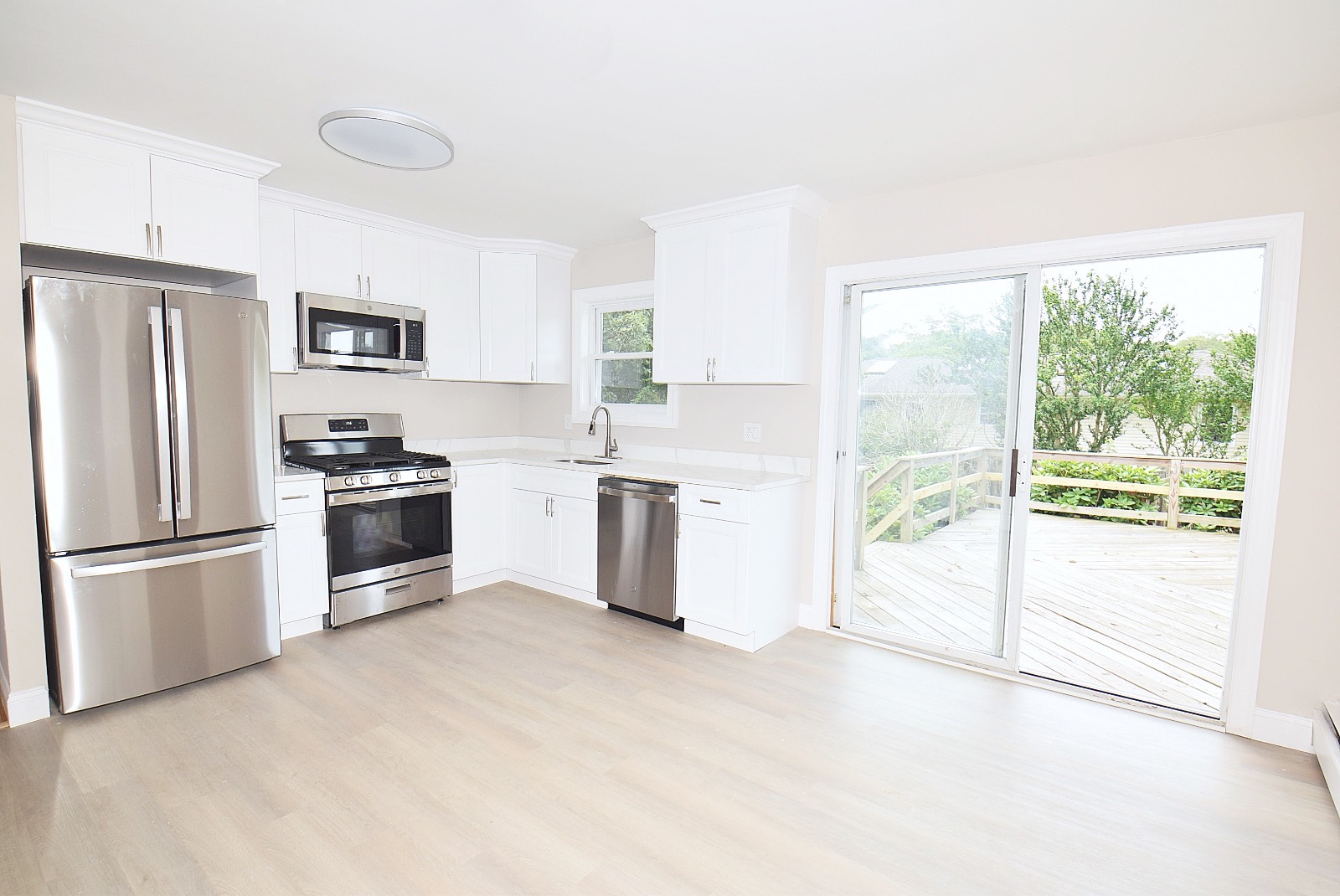 #10 photo, 147 Maida Ave, サフォーク郡 Deer Park , NY 11729