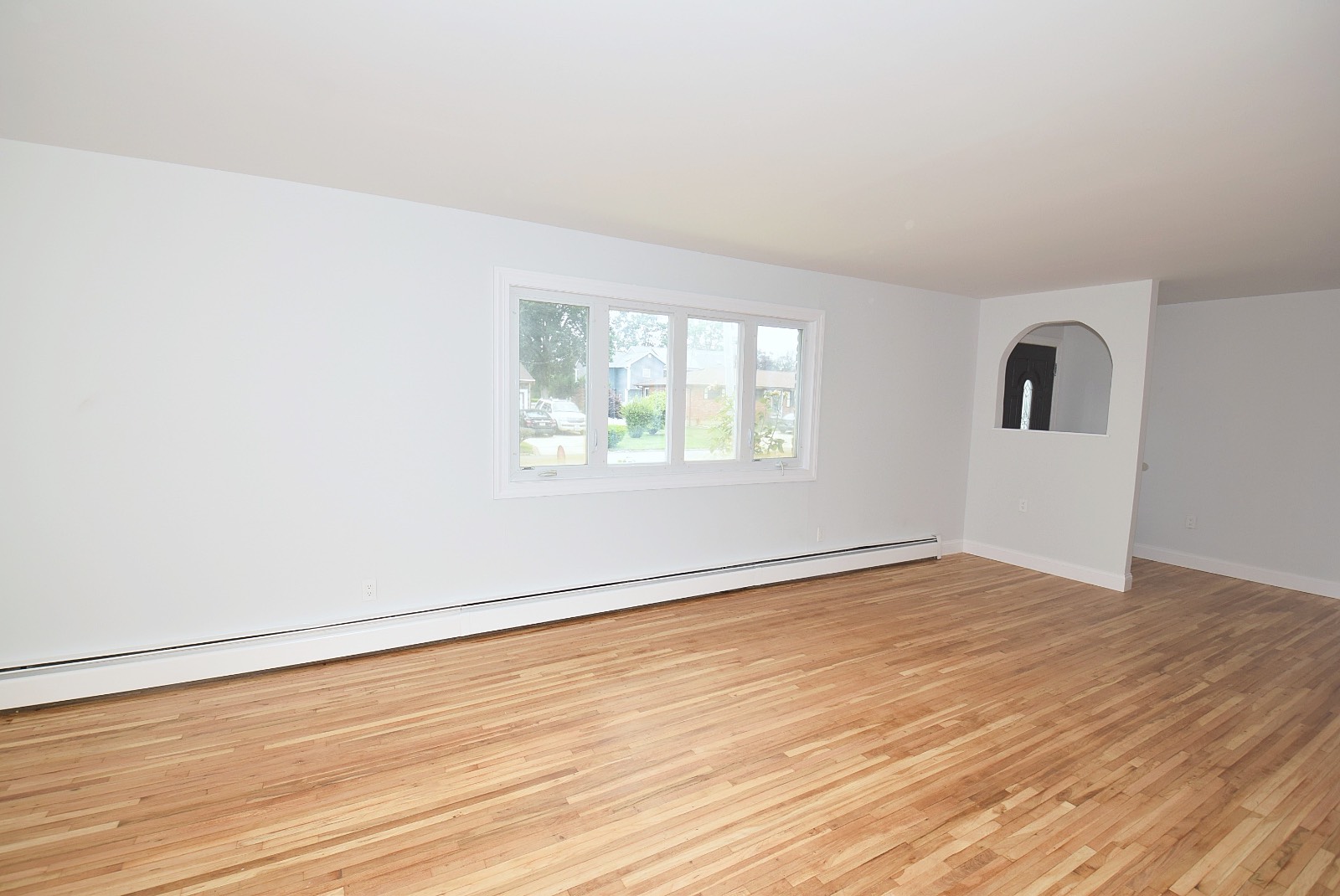 #3 photo, 147 Maida Ave, サフォーク郡 Deer Park , NY 11729