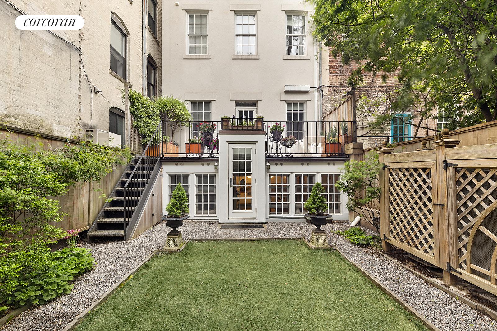 #4 photo, New York City, West Village , NY 10014