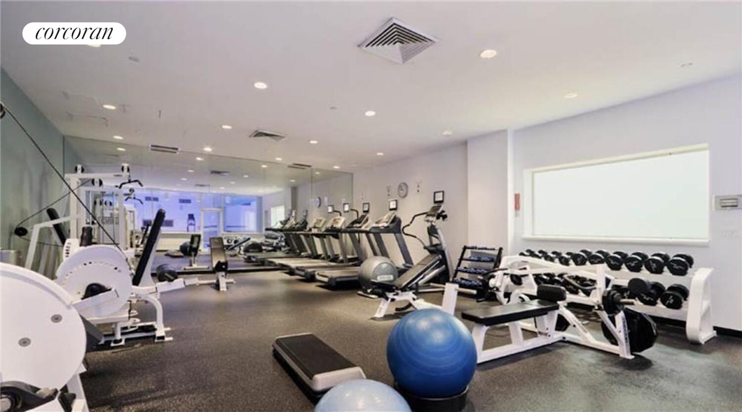 #12 photo, 235 E 40TH Street, Murray Hill , NY 10016