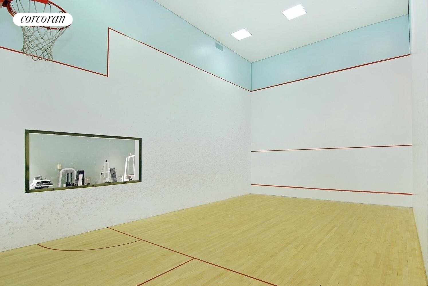 #14 photo, 235 E 40TH Street, Murray Hill , NY 10016