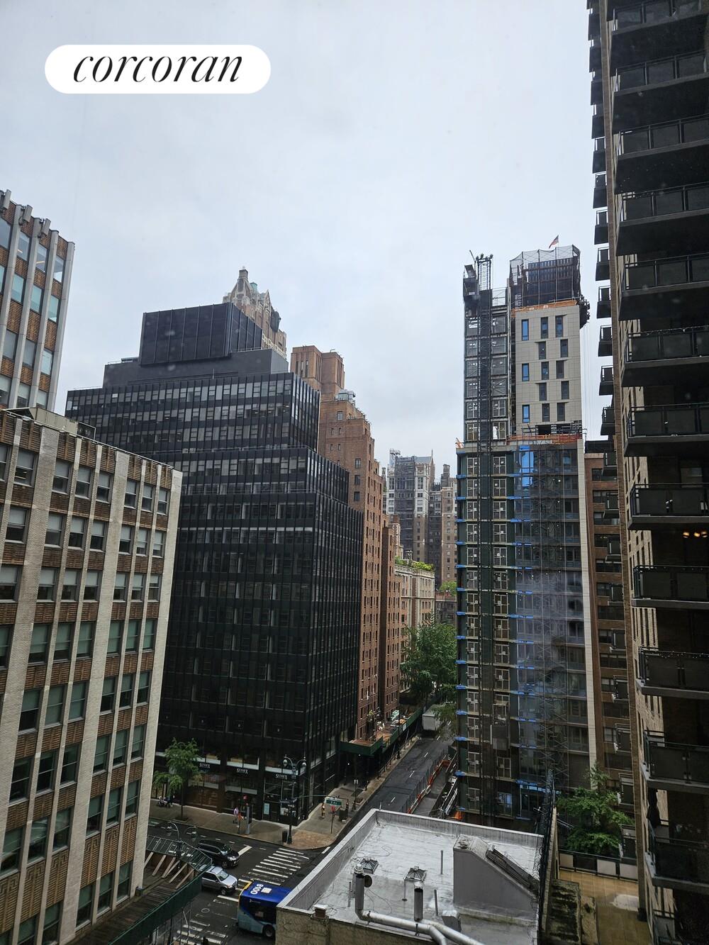 #7 photo, 235 E 40TH Street, Murray Hill , NY 10016