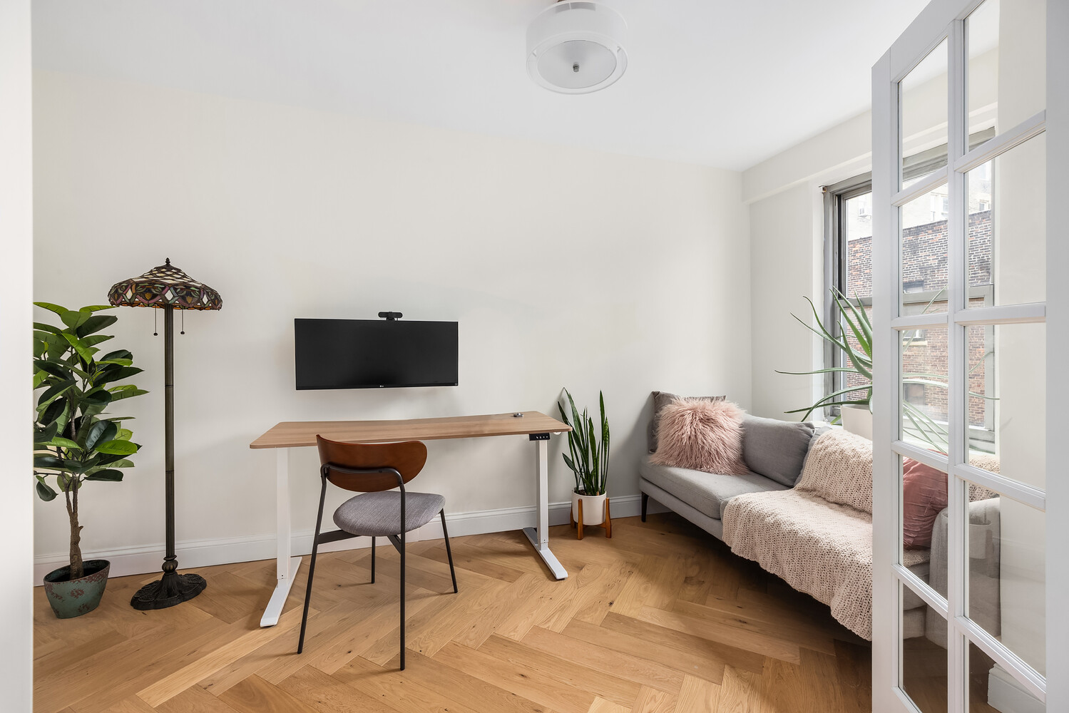 #5 photo, 60 W 13TH Street, Greenwich Village , NY 10011