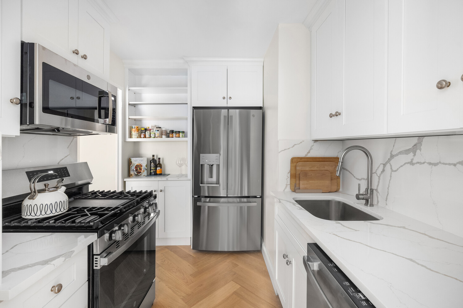 #6 photo, 60 W 13TH Street, Greenwich Village , NY 10011