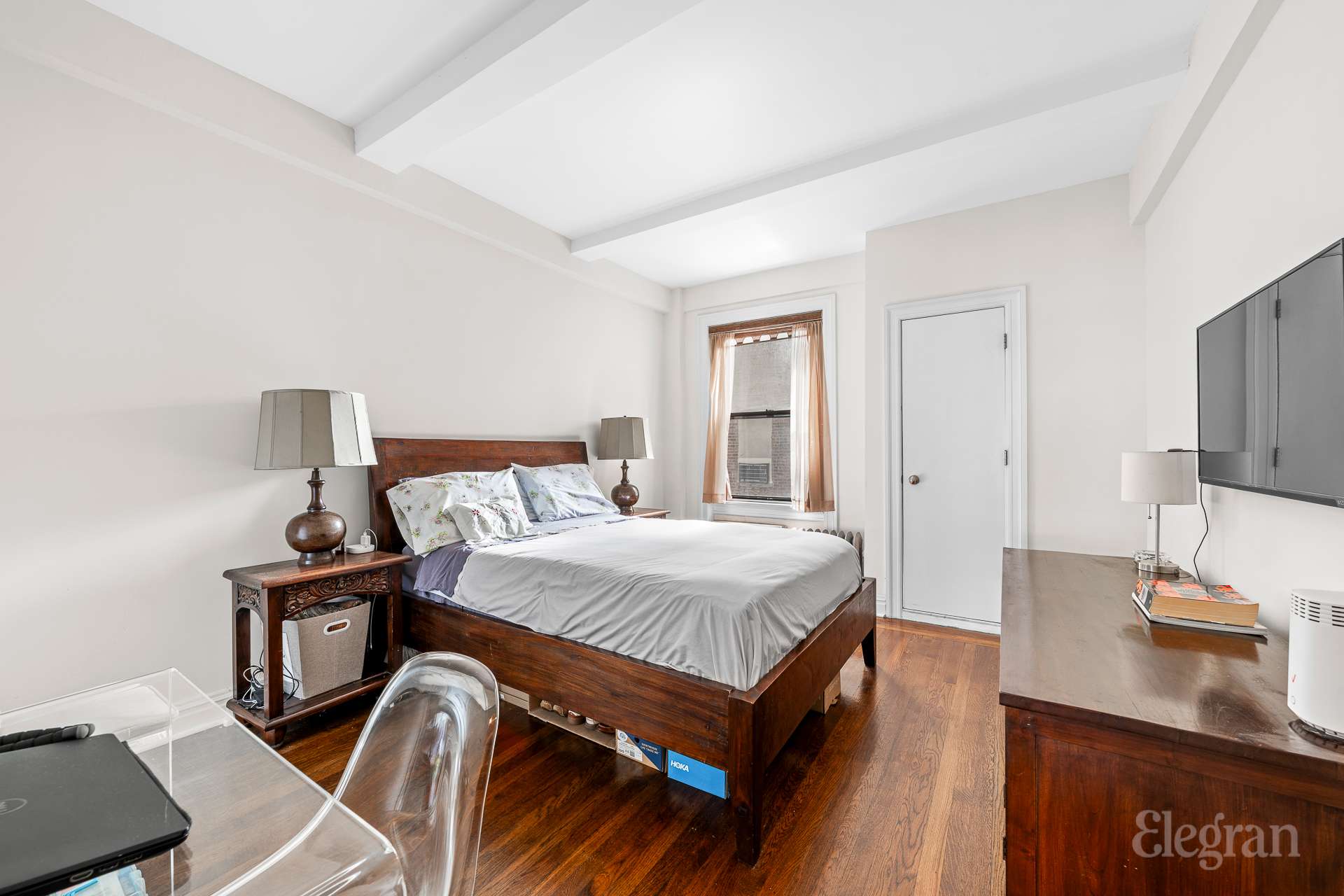 #9 photo, 116 W 72nd Street, Upper West Side , NY 10023