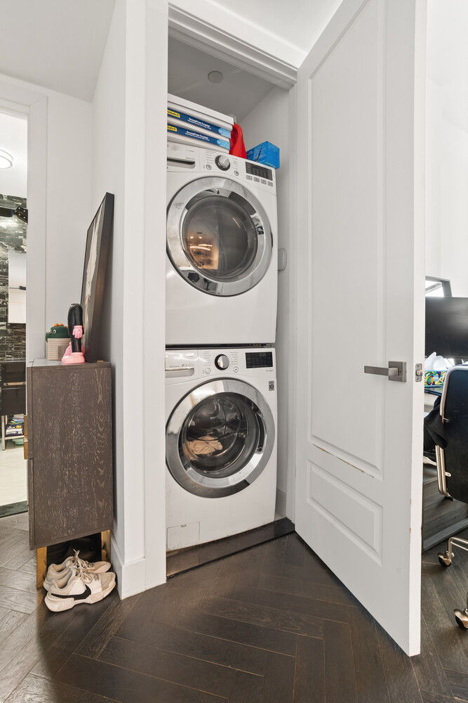 #10 photo, Long Island City, Long Island City , NY 11101